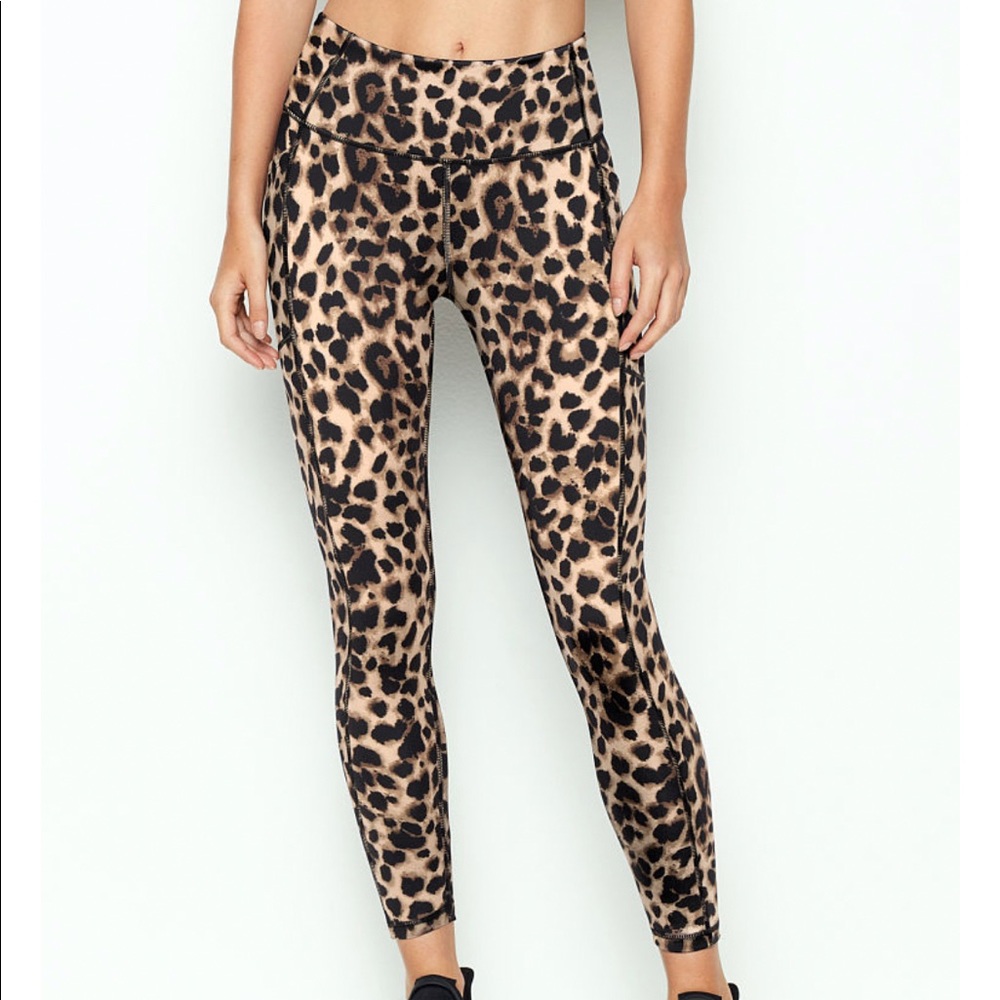 Victoria Secret Incredible Essential legging leopard size 8